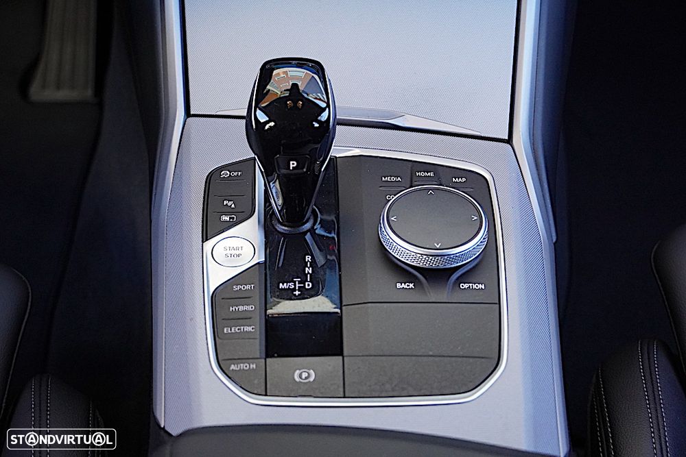 BMW 330 e Auto - 28