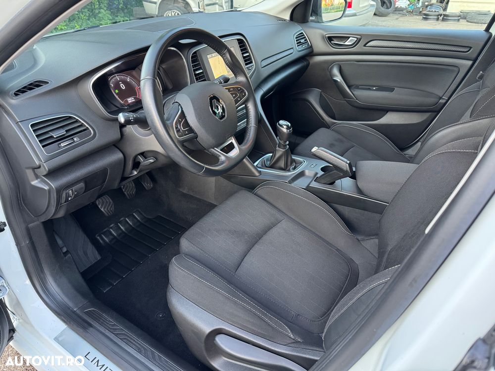 Renault Megane BLUE dCi Limited - 26