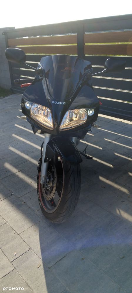 Suzuki SV - 6