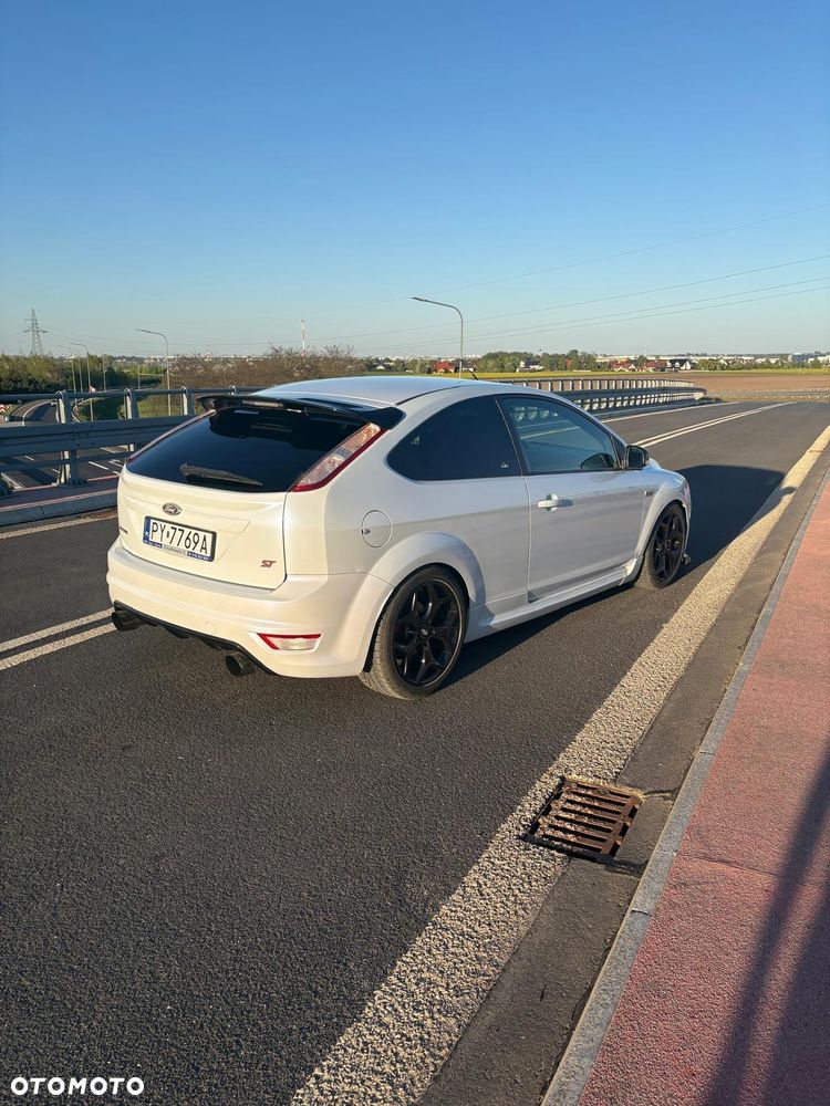 Ford Focus 2.5 ST - 5
