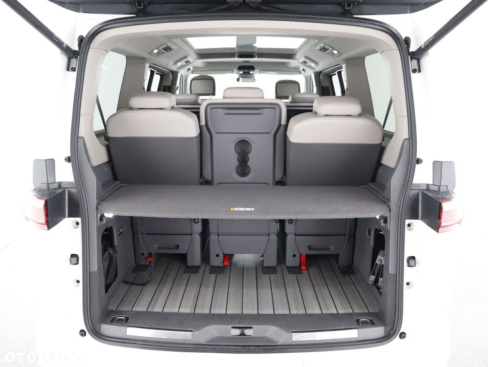 Volkswagen Multivan - 22