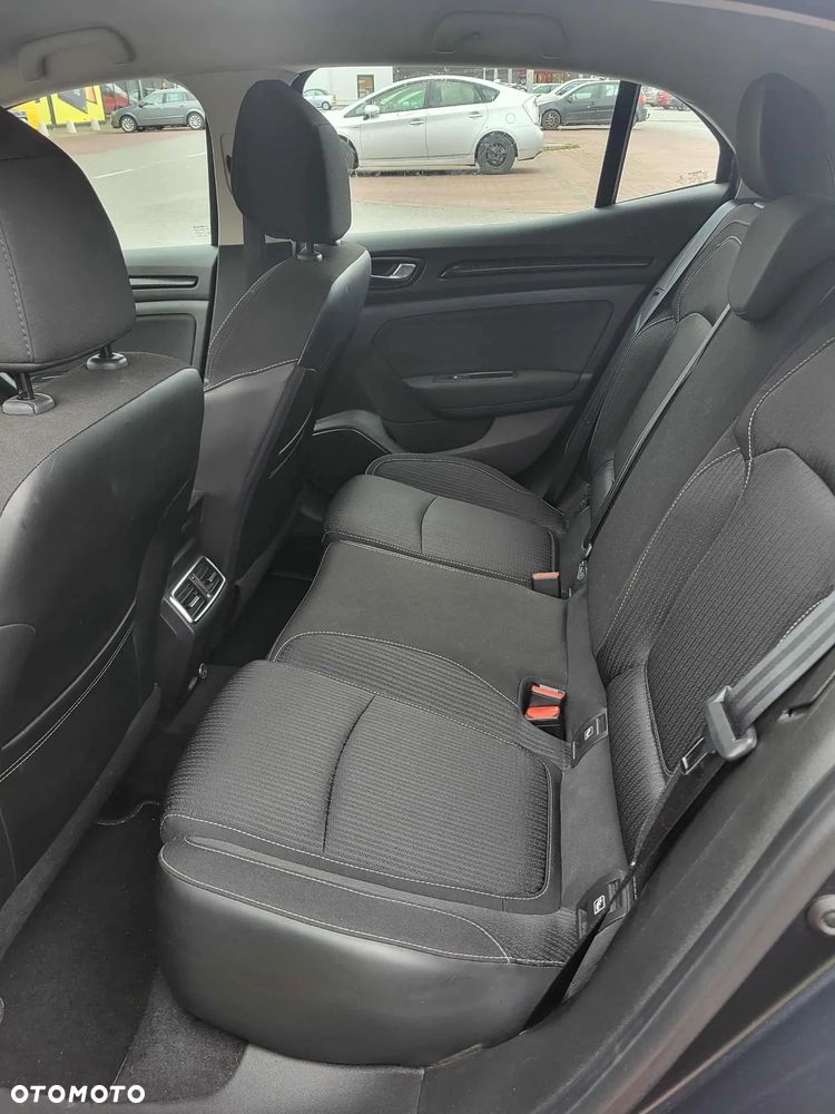 Renault Megane ENERGY TCe 130 EXPERIENCE - 10