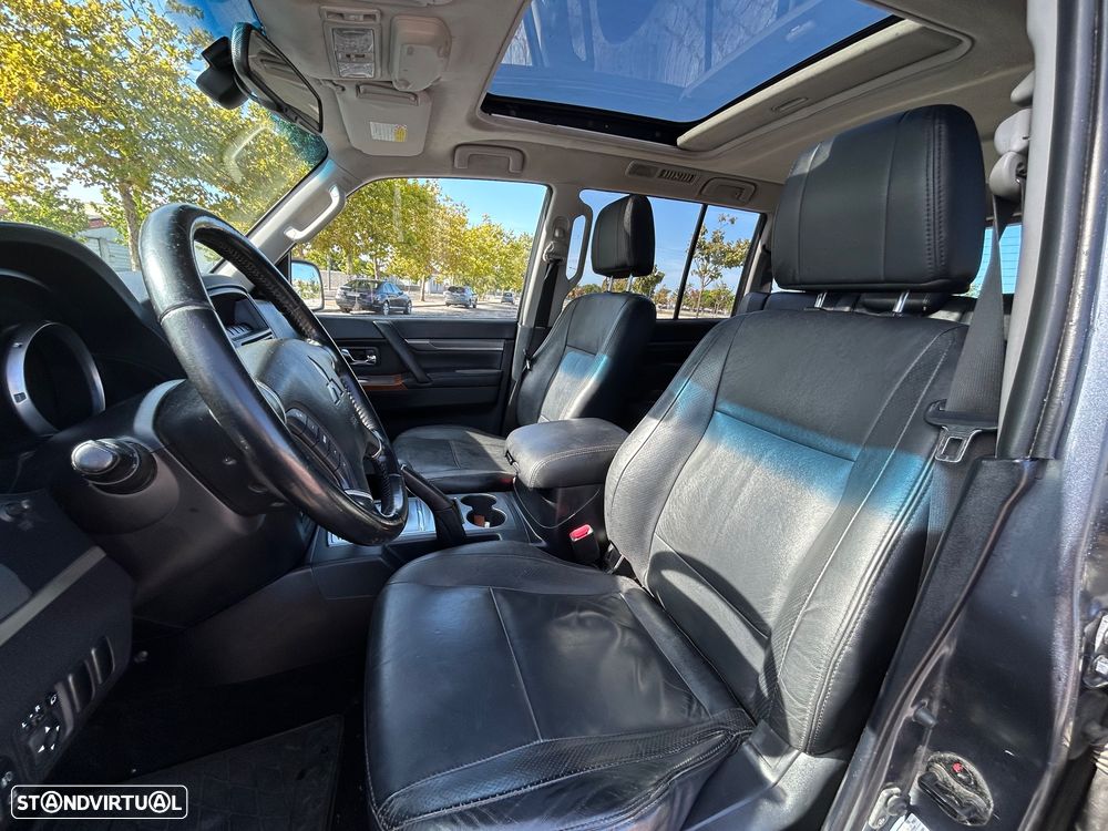 Mitsubishi Pajero 3.2 DI-D Auto Instyle - 12
