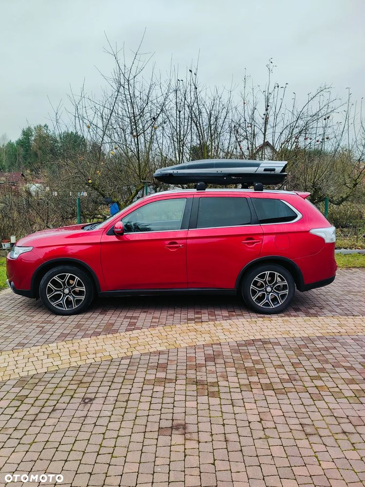 Mitsubishi Outlander 2.2 DID Instyle Navi 4WD - 14