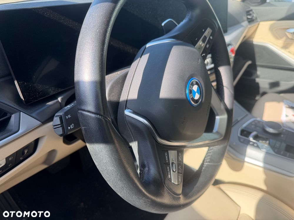 BMW Seria 3 320d Efficient Dynamics Advantage - 23