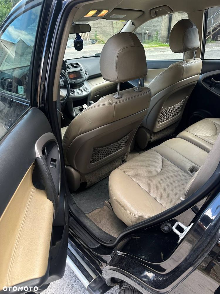 Toyota RAV4 2.0 VVT-i Premium - 16