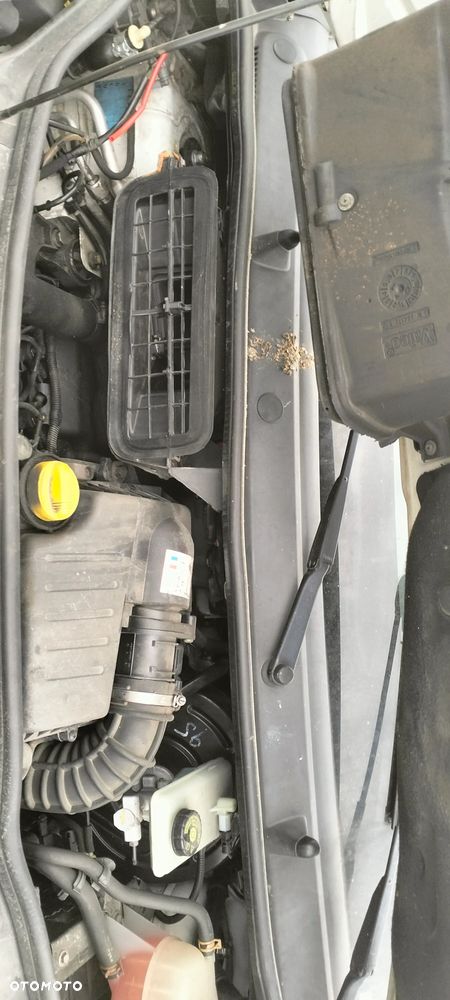 Renault Trafic - 16