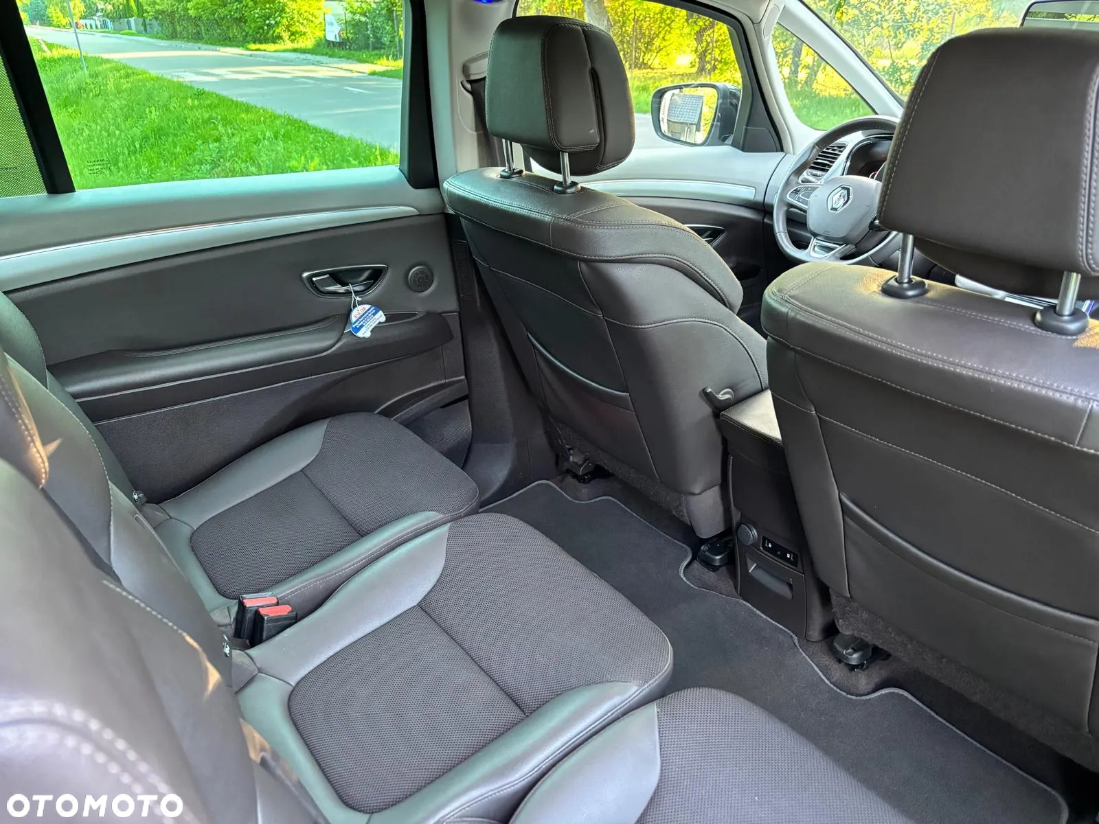 Renault Espace 1.6 dCi Energy Initiale Paris EDC 7os - 31