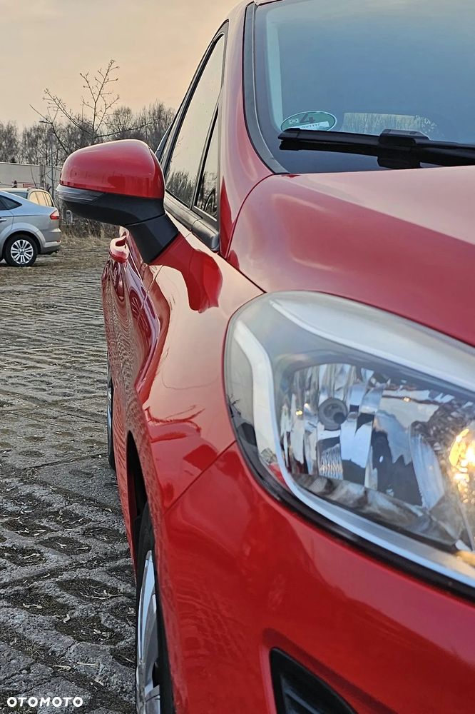 Ford Fiesta 1.1 S&S TITANIUM - 10