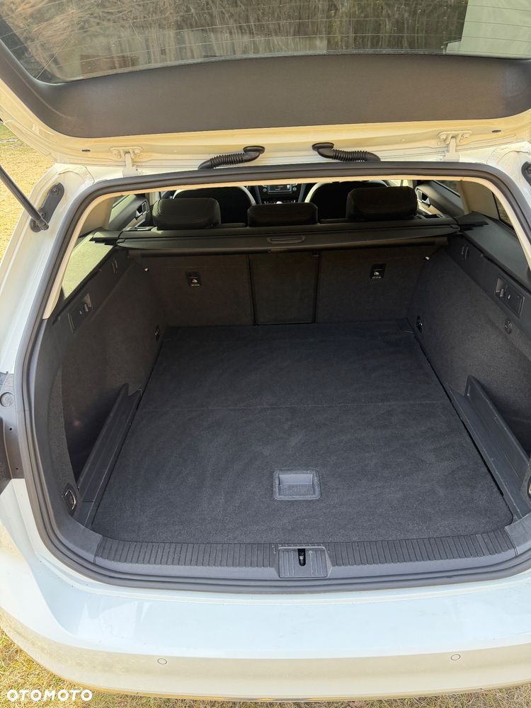 Volkswagen Passat 2.0 TDI BMT Highline - 9