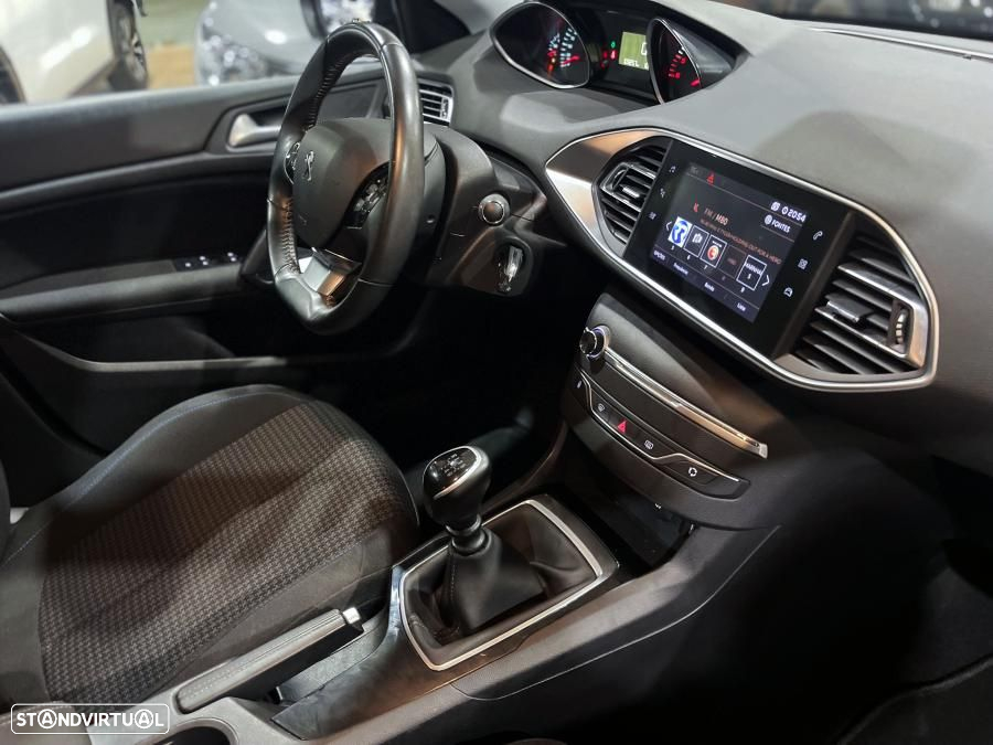Peugeot 308 SW 1.5 BlueHDi Style - 27