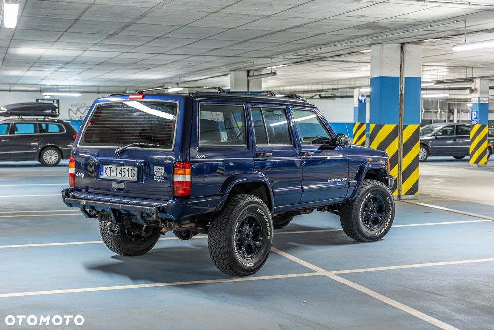 Jeep Cherokee - 7