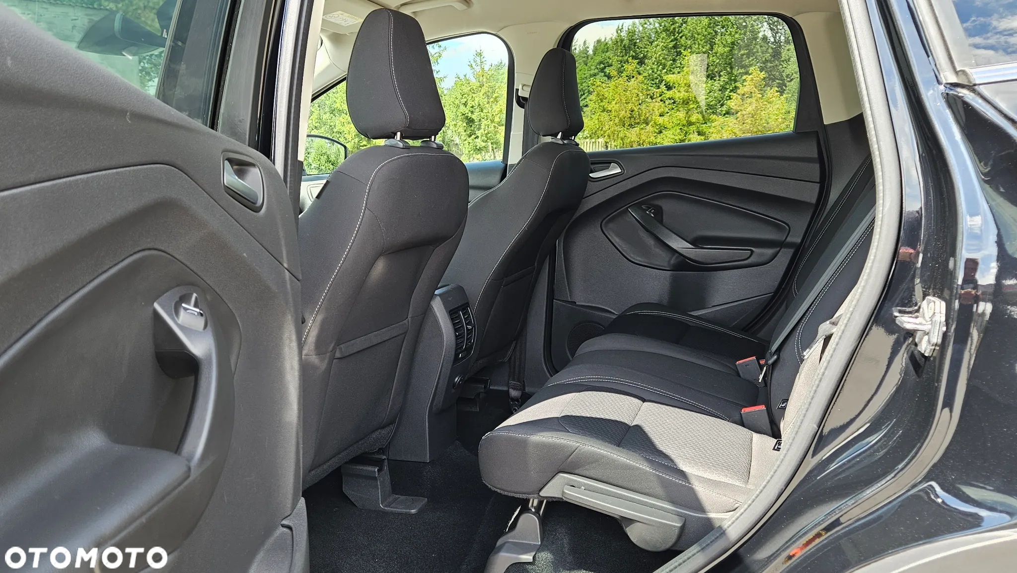 Ford Kuga 1.5 EcoBoost 2x4 Business Edition - 29