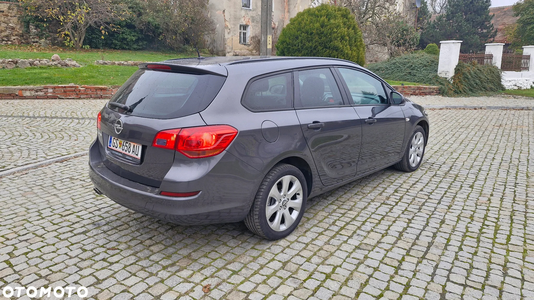 Opel Astra GTC 1.4 Turbo - 6
