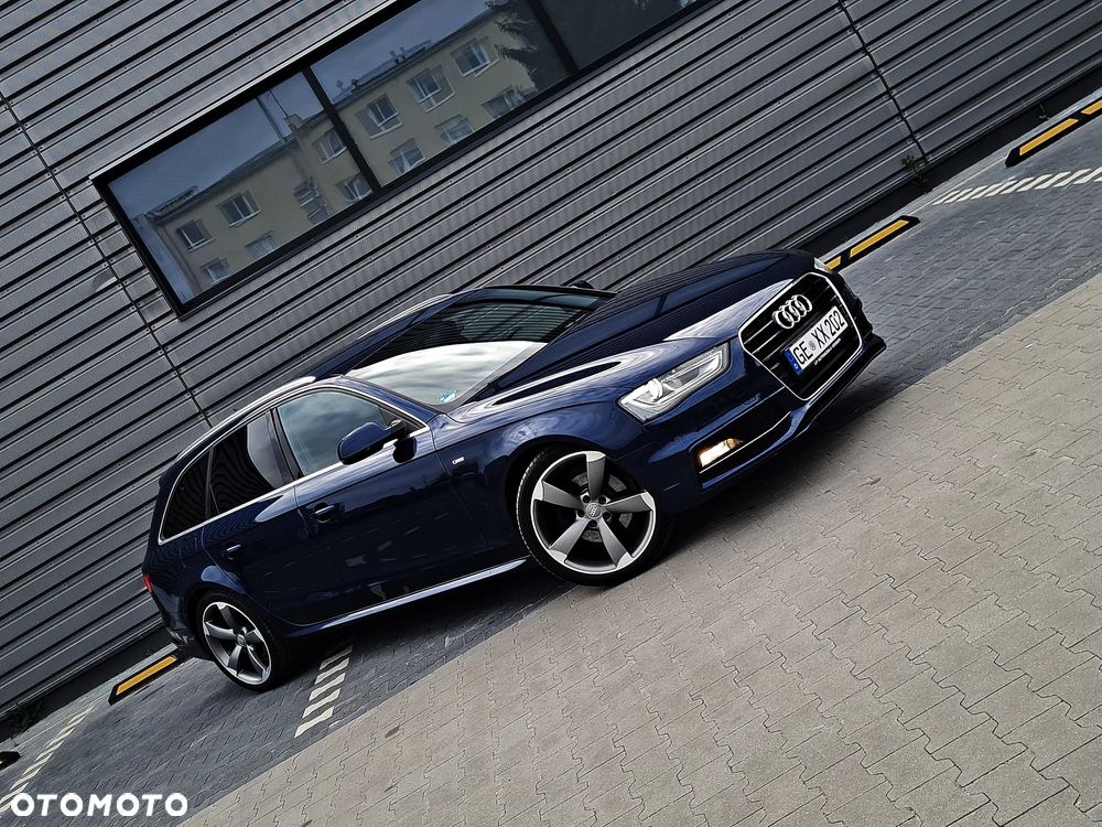 Audi A4 Avant 2.0 TDI DPF quattro S line Sportpaket - 5