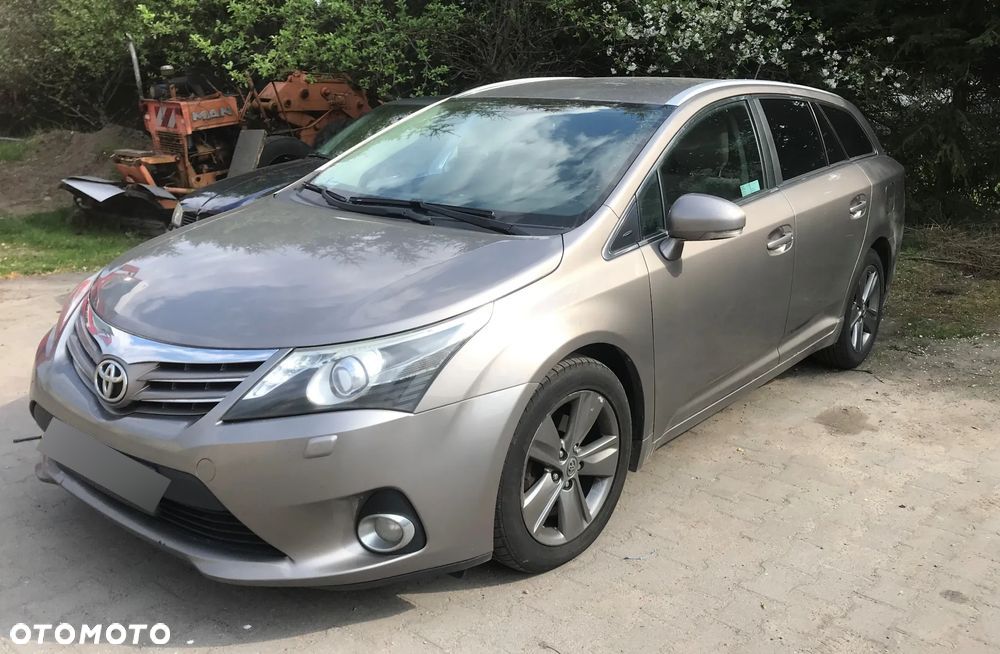 Toyota Avensis - 7