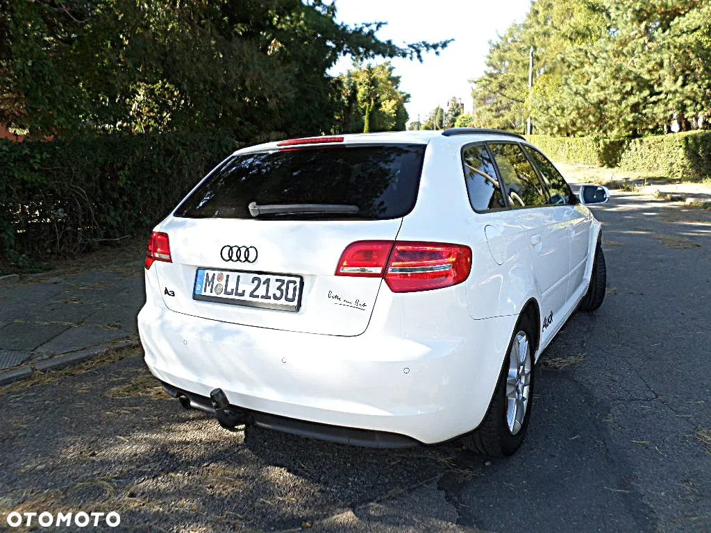 Audi A3 Sportback 1.6 Ambition - 4