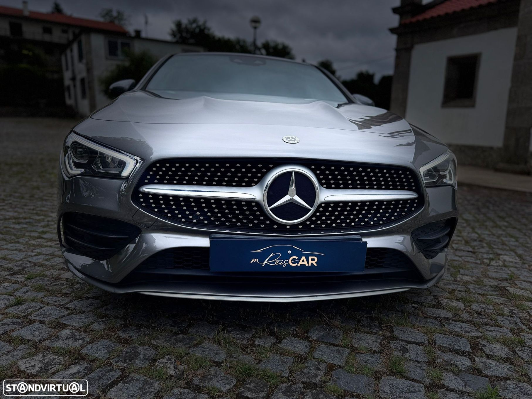 Mercedes-Benz CLA 180 - 4