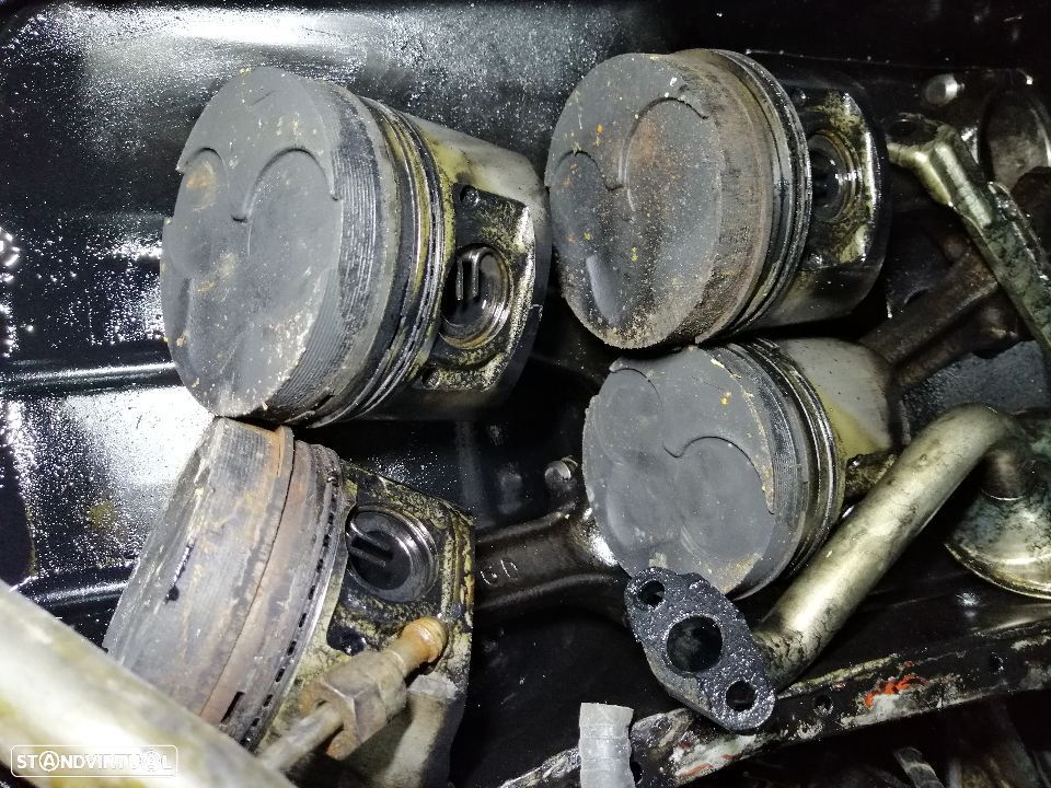 Pistons e bielas do motor 4D56 Mitsubishi e Hyundai - 1