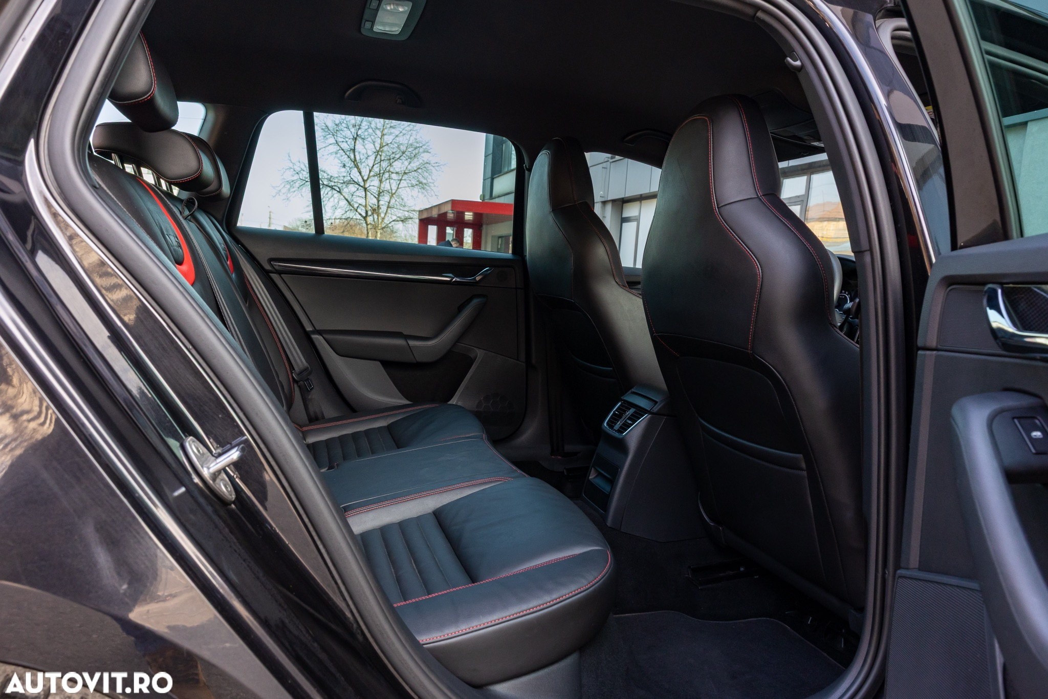 Skoda Octavia 2.0 TDI RS - 8