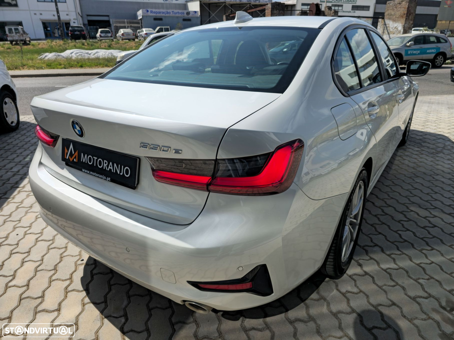 BMW 330 e Auto - 5