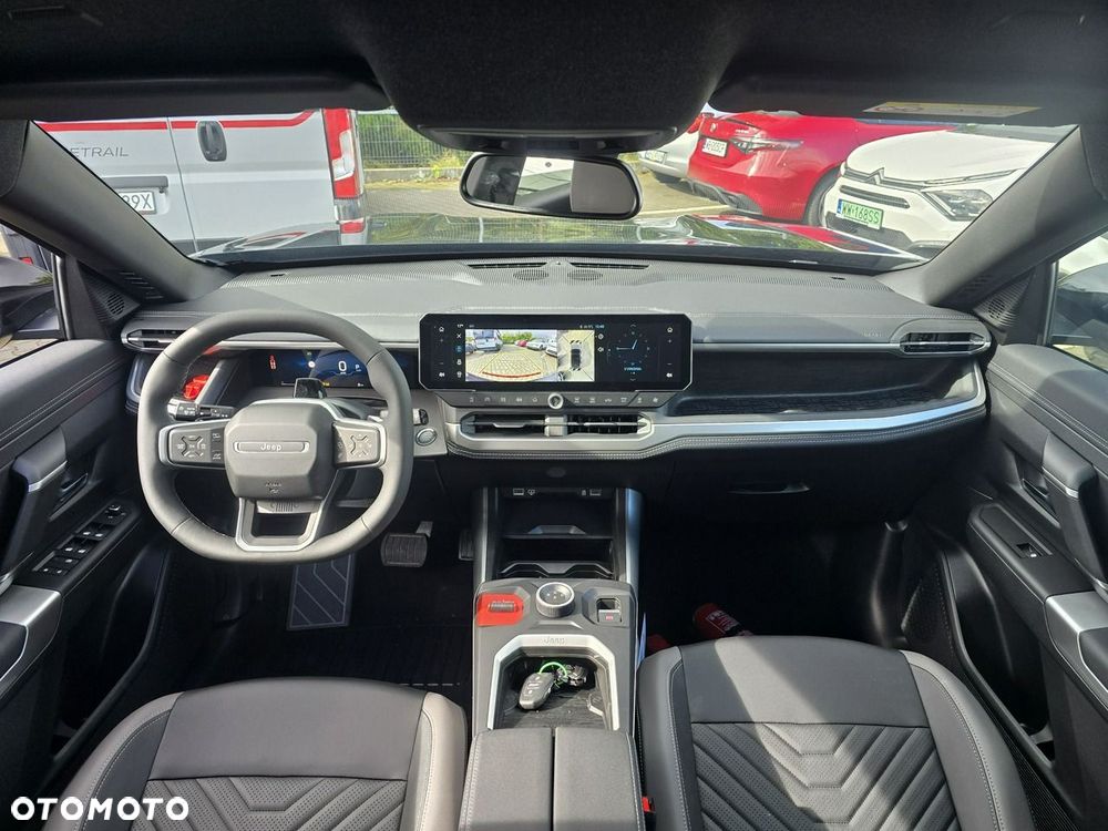 Jeep Compass - 13