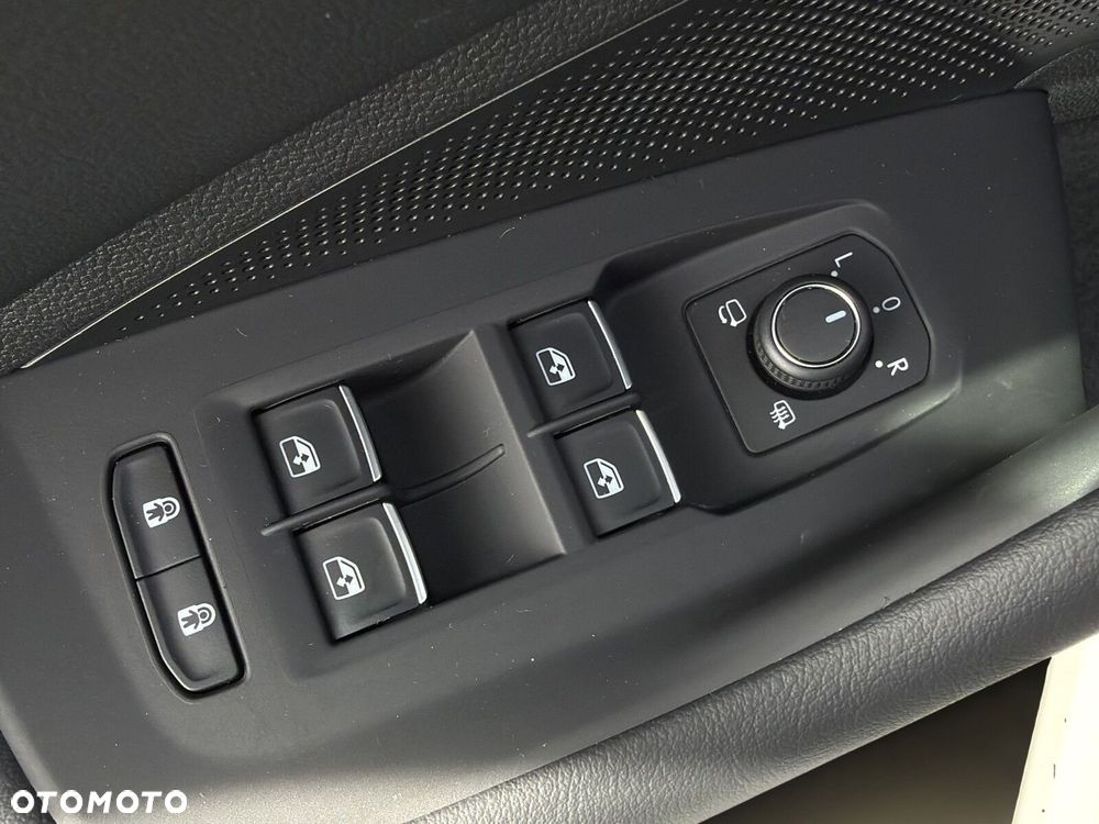 Volkswagen Passat - 16