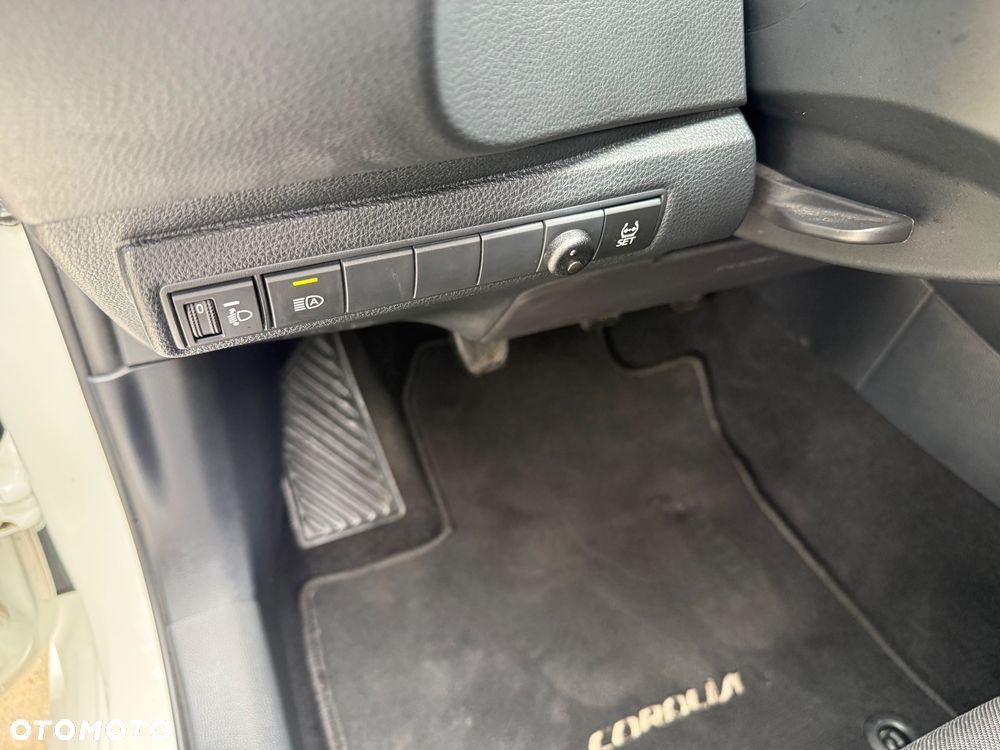 Toyota Corolla 1.5 Style - 26