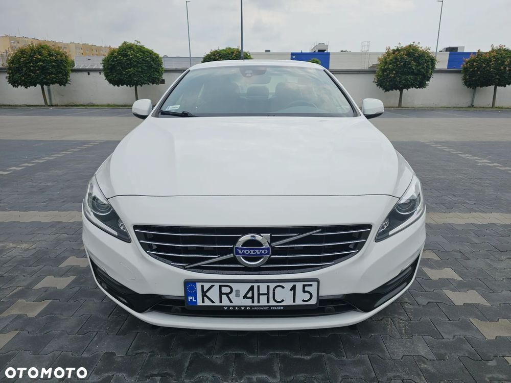 Volvo S60 T3 Drive-E Momentum - 3