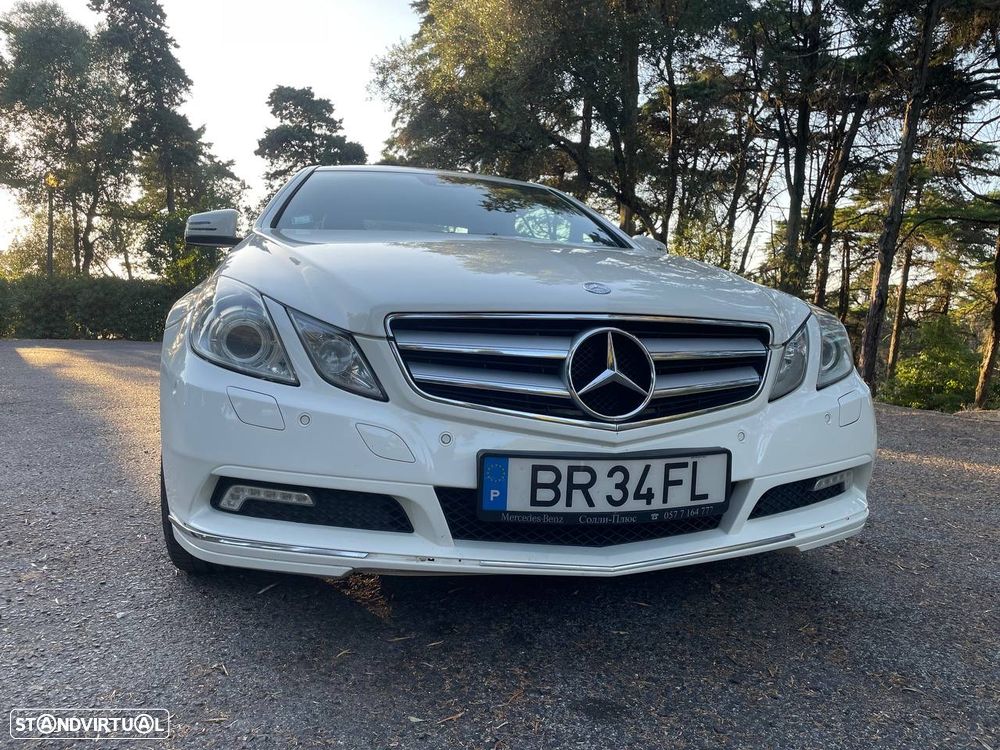 Mercedes-Benz E 250 CGI BlueEFFICIENCY Auto Elegance - 8