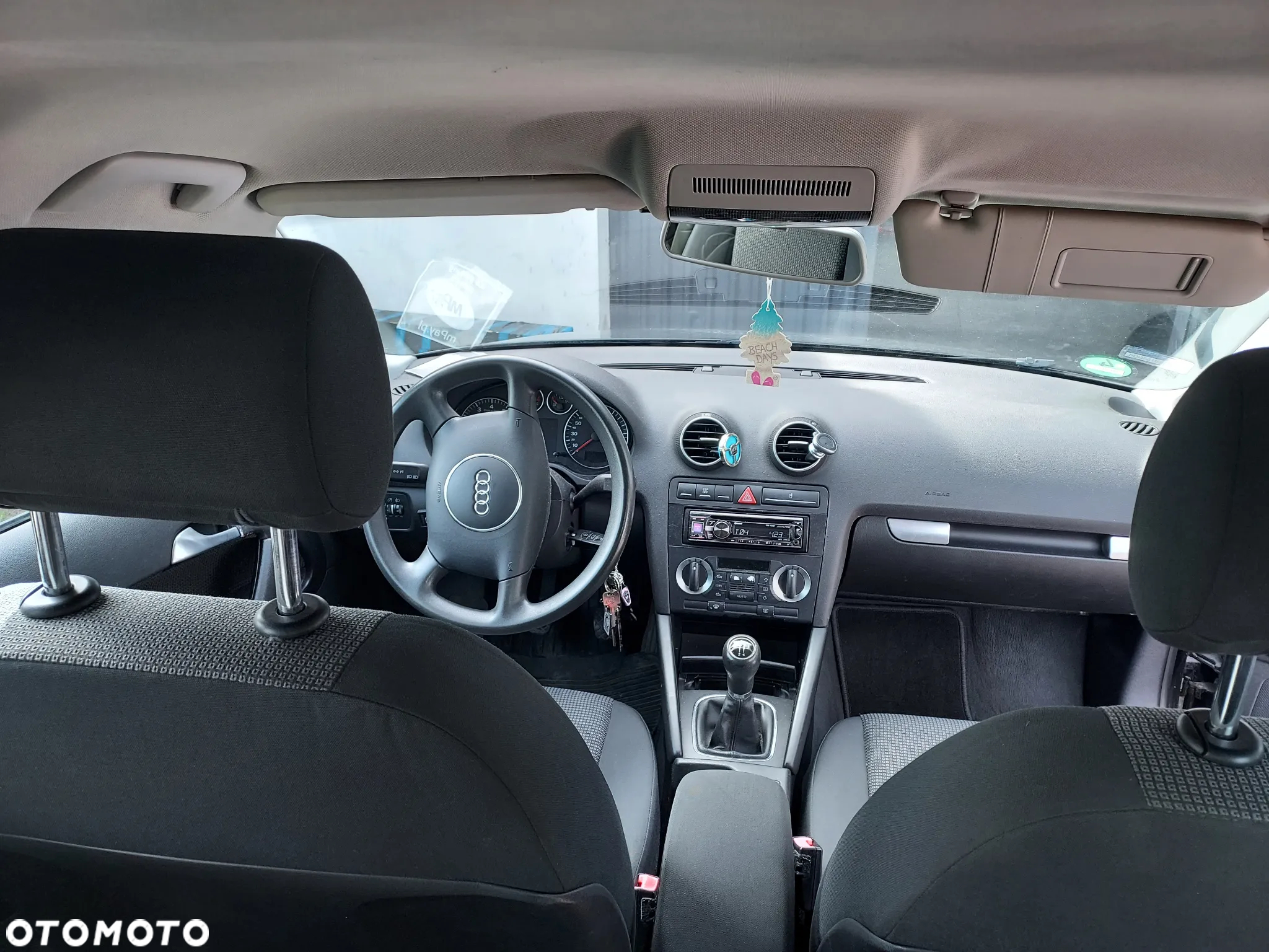Audi A3 1.6 Ambiente - 9