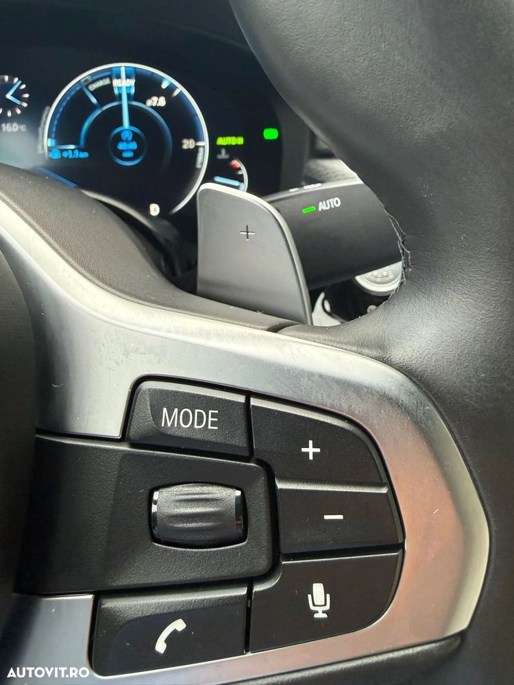 BMW Seria 5 530d xDrive AT - 11