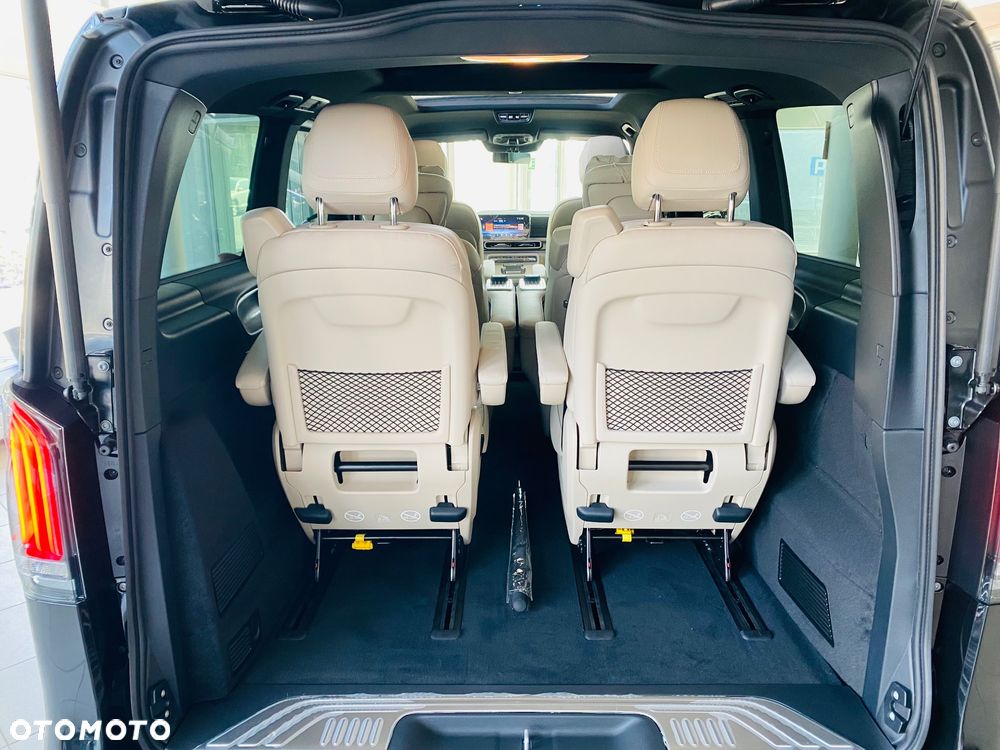 Mercedes-Benz Klasa V - 15