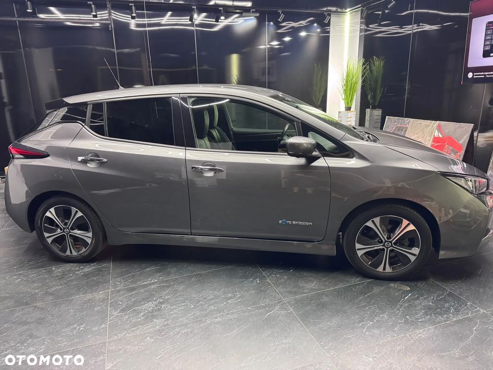 Nissan Leaf 40 kWh Tekna - 13