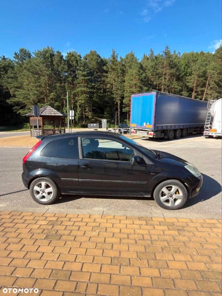 Ford Fiesta - 5