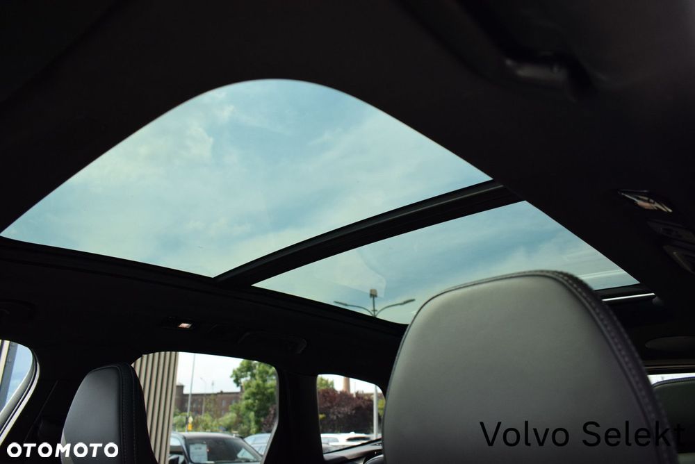 Volvo XC 60 - 30