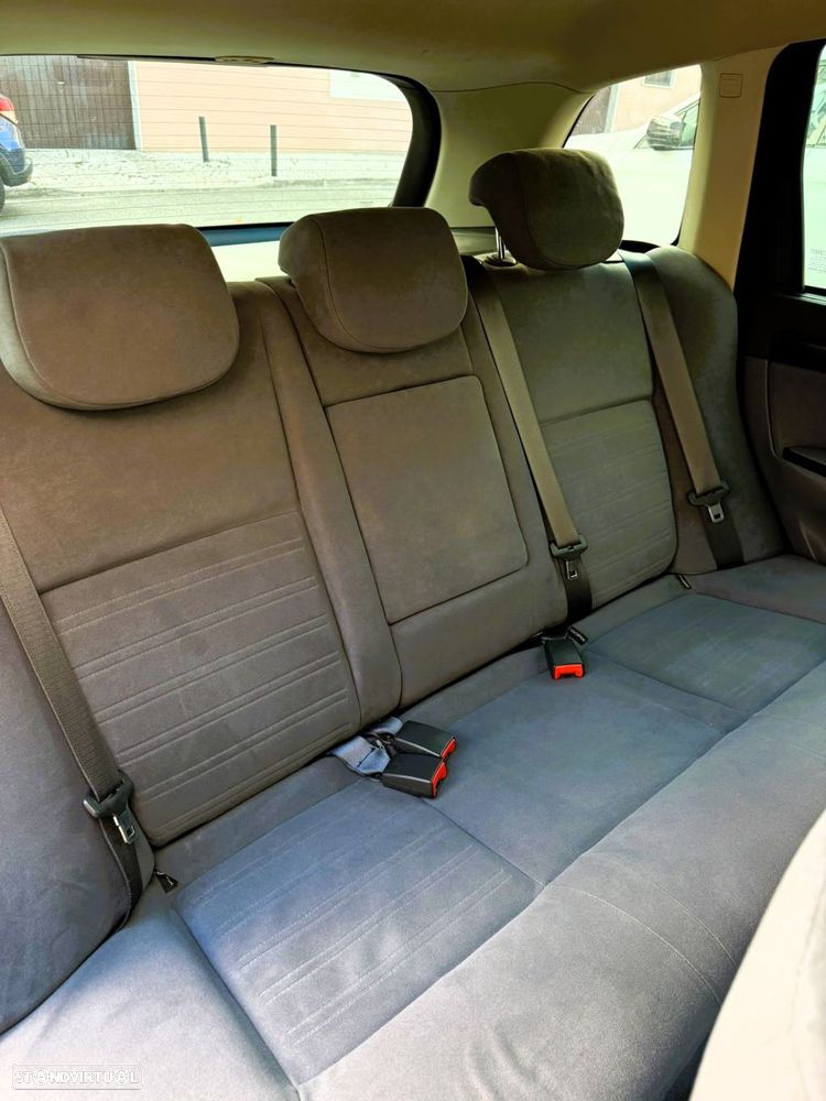 Fiat Croma 1.9 M-Jet Emotion 854 - 17
