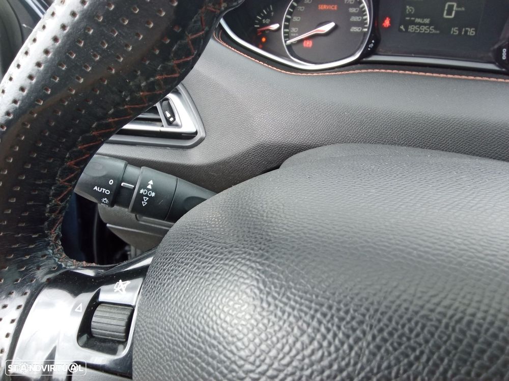 Peugeot 308 SW 1.6 BlueHDi GT Line - 23