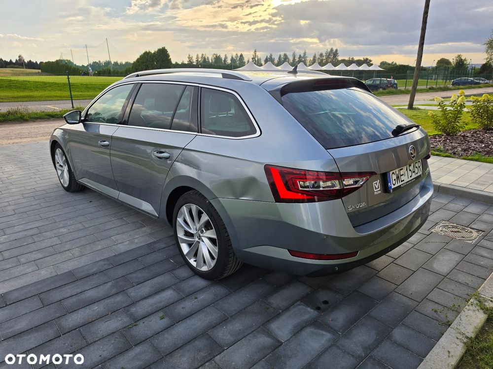 Skoda Superb 2.0 TDI L&K DSG - 6