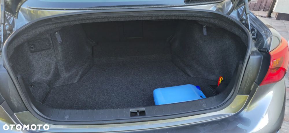Infiniti Q50 2.0t Premium Sound Studio by Bose - 10
