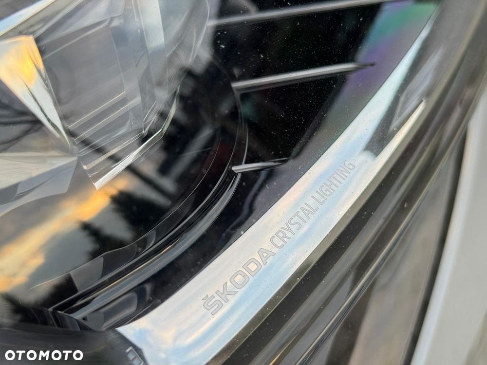 Skoda Superb 2.0 TDI SCR Sportline DSG - 17