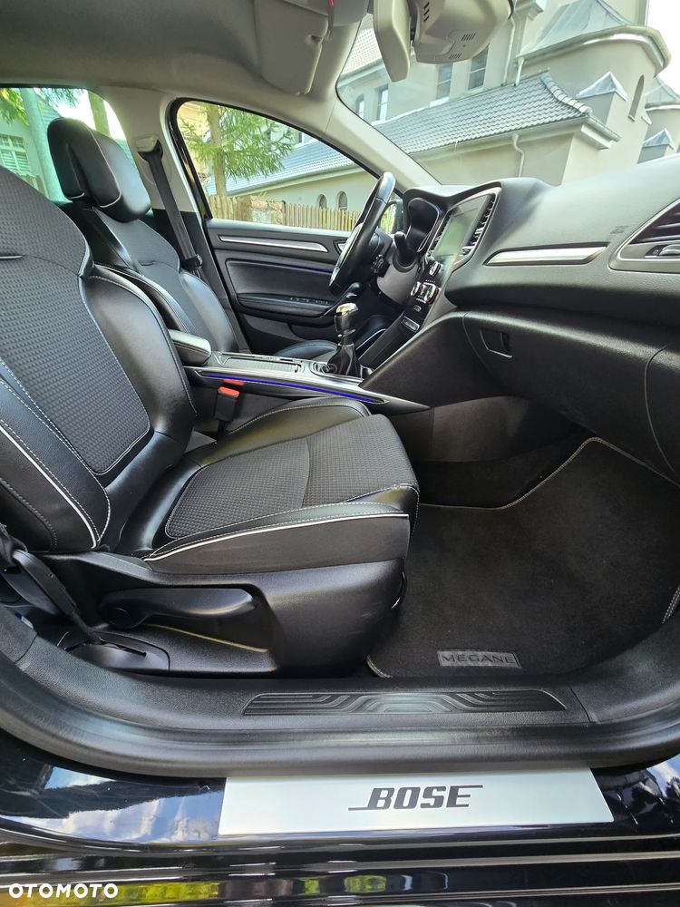 Renault Megane ENERGY TCe 130 Start & Stop LIMITED - 12