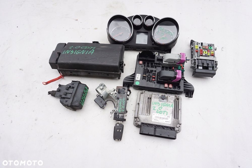 KOMPUTER STEROWNIK SILNIKA 55573539 OPEL INSIGNIA A 2.0 CDTI - 1