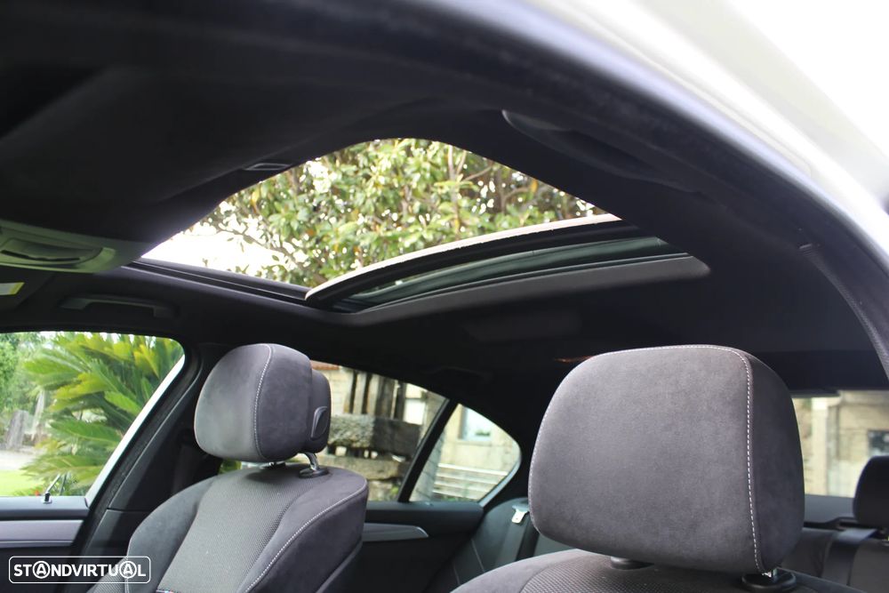 BMW 520 d Pack M Auto - 13