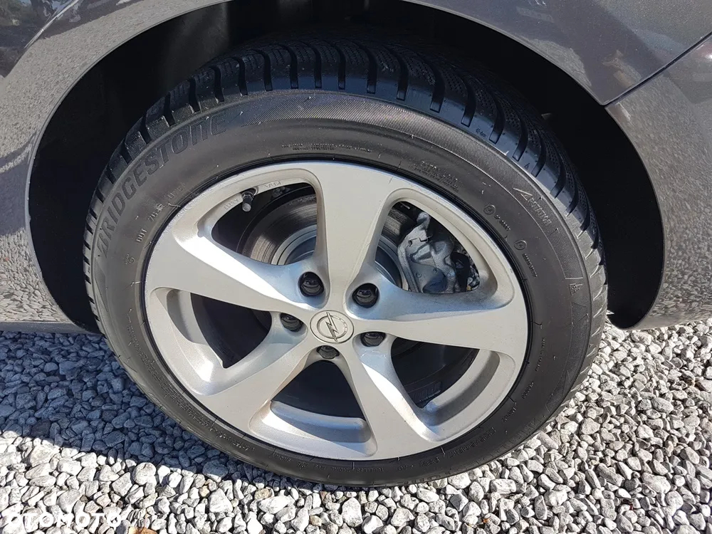 Opel Astra 2.0 CDTI Exklusiv - 9