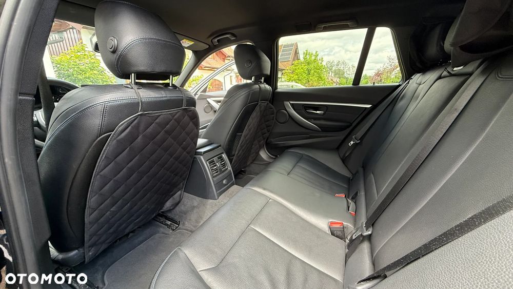 BMW Seria 3 318i M Sport Shadow - 10