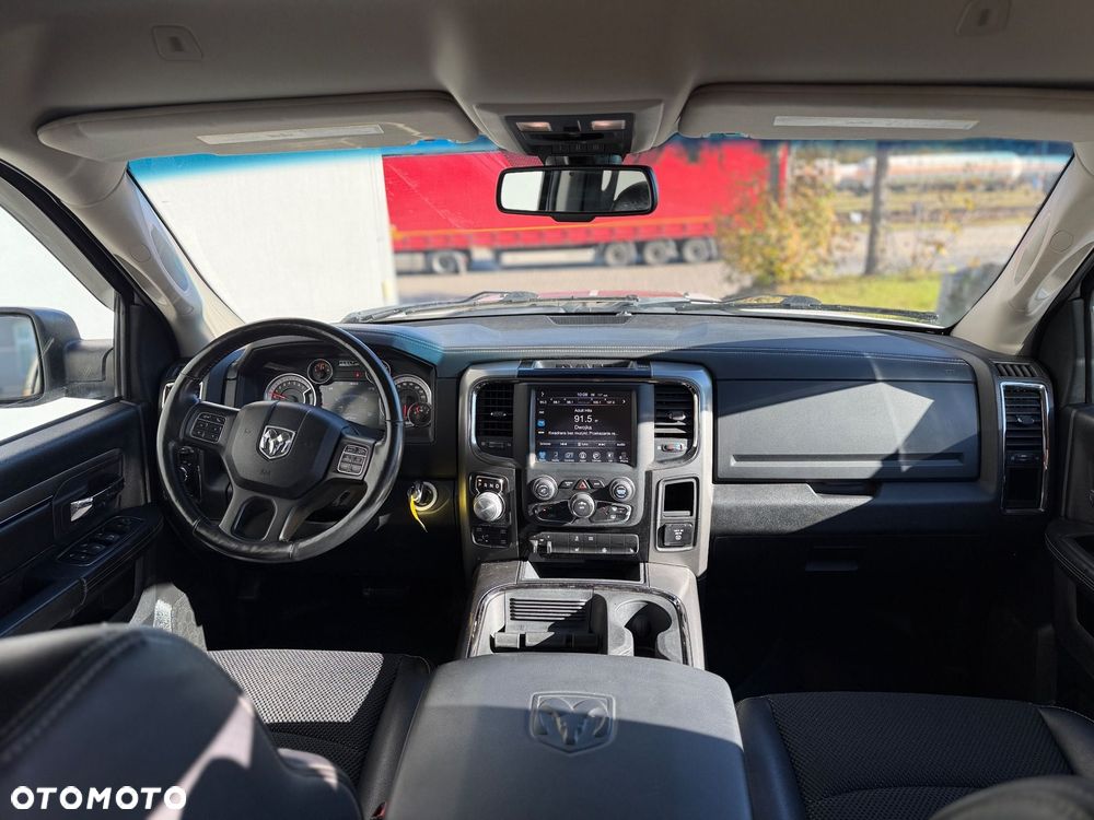 Dodge RAM 1500 5.7 4x4 - 7