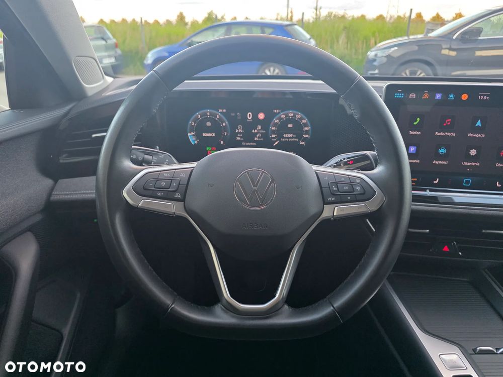 Volkswagen Passat - 23