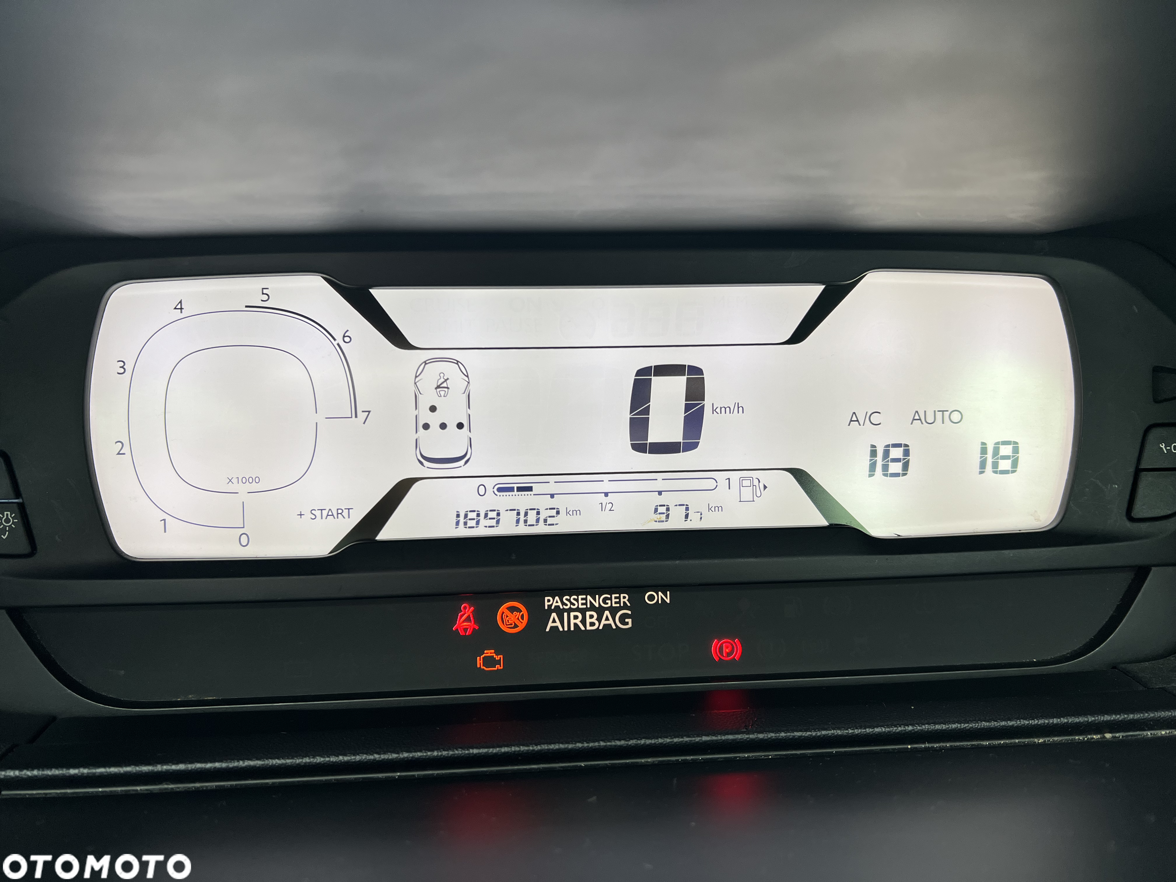 Citroën C4 Picasso - 10