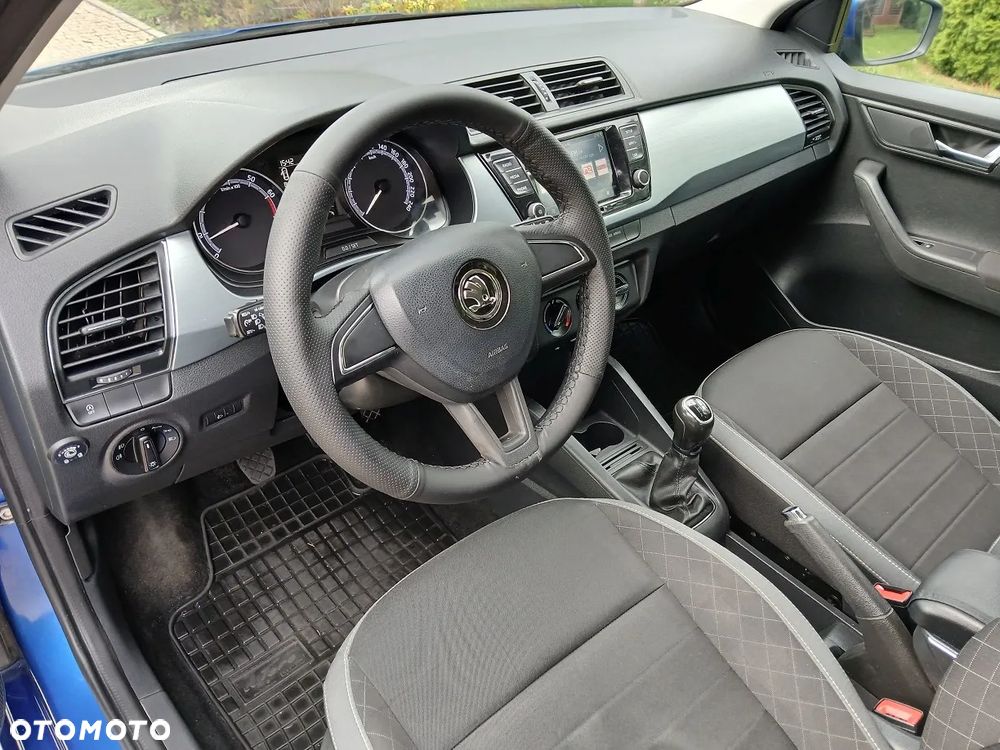 Skoda Fabia 1.0 Ambition Plus - 10